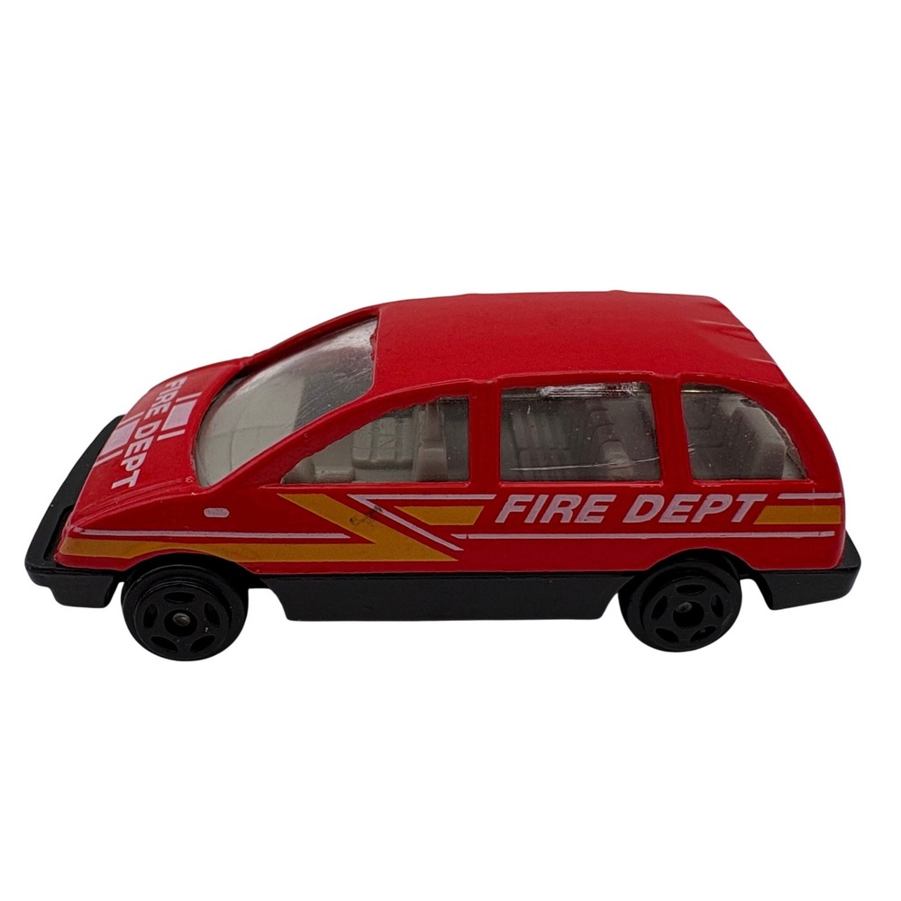Rare Vtg Express Wheels Fire Dept Minivan Die-cast Toy Car 1:64 Scale Red 8008